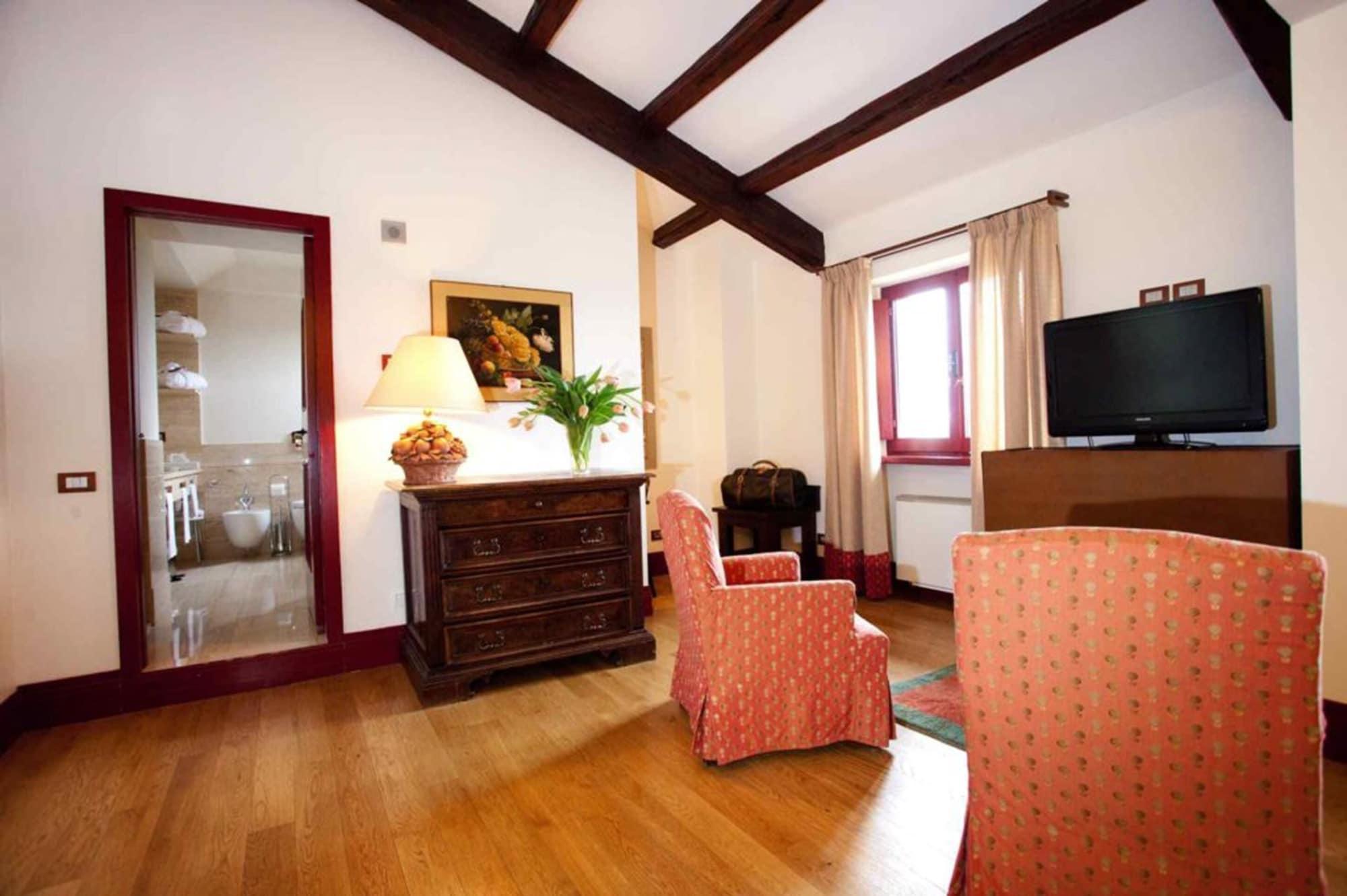 Le Tre Vaselle Resort & Spa Torgiano Exteriör bild